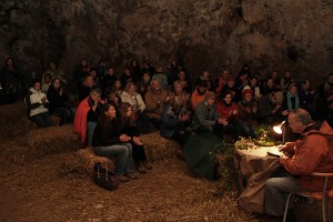 Die Krimischriftsteller werden wieder an ungewöhnlichen Orten - wie hier in der Kakushöhle - lesen. Bild: Michael Thalken/Eifeler Presse Agentur/epa