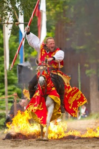 In diesem Jahr wollen die "Ritter der Burg Satzvey" gängige Mittelalter-Klischees aufs Korn nehmen. Bild: Mike Göhre