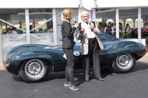 Bitte nur mit den Augen berühren: Der wertvolle Jaguar D-Prototyp aus dem Jahr 1954 war im Jaguar Village am Nürburgring zu bewundern. Bild:  Reiner Züll