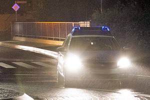 Bei Tag und Nacht für die Sicherheit der Bürger unterwegs: Die Polizei im Kreis Euskirchen. Symbolbild: Tameer Gunnar Eden/Eifeler Presse Agentur/epa