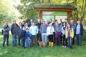 Internationale Wissenschaftler informierten sich im Rahmen der TERENO-Konferenz in Bonn über die Untersuchungen im TERENO-Forschungsgebiet Wüstebach des Nationalparks Eifel. (Foto: Nationalparkverwaltung Eifel/M. Röös)  