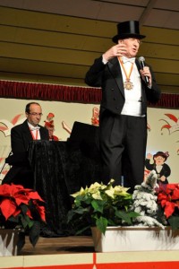 Johnnie Wegmann (rechts) und Stefan Kupp ließen 111 Jahre Löstige Bröder Revue passieren. Bild: Reiner Züll