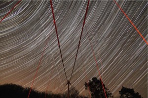 Sterne ziehen über die Victor-Neels-Brücke. Bild: Astronomie-Werkstatt "Sterne ohne Grenzen"