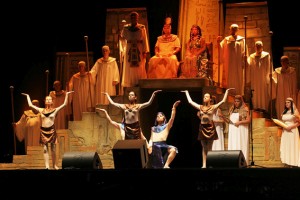 Bei der großen Verdi-Oper "Aida" werden rund 110 Mitwirkenden auf der Bühne stehen. Bild: Monschau Klassik