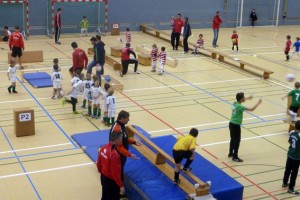 In der Dreifachsporthalle in Schleiden wird Kindern wieder ein großes Sport- und Spielprogramm geboten. Bild: Harry Kunz