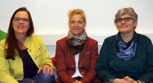 Ellen Behrenbeck (v.l.), Cilly von Sturm und Karin Heuken-Moll informierten über das neue Angebot der Caritas Euskirchen. Bild: Caritas Euskirchen 
