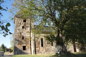 Auch die Reste der Sankt Rochus Kirche gehören mit zu den Zeugen der Wollseifener Vergangenheit. Bild: Michael Thalken/Eifeler Presse Agentur/epa