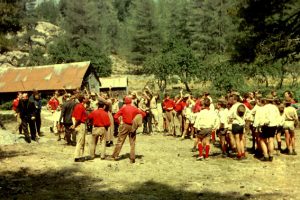 Zuammen mit französischen Scouts fand am Ende des dreiwöchigen Lagers eine Abschlussfeier statt. Repro: Reiner Züll
