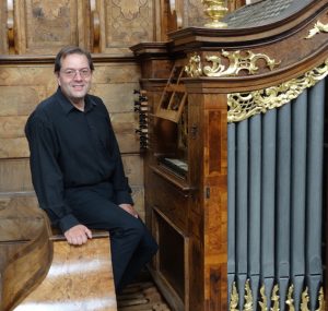 Organist Heinrich Wimmer aus Burghausen wird am 5. März in Steinfeld erwartet. Bild: Privat