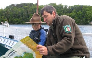 Ranger der Nationalparkverwaltung informieren auch „auf See“ über den Nationalpark Eifel. Foto: Nationalparkverwaltung Eifel/J. Classen
