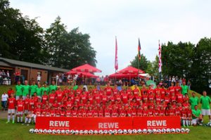 Im vergangenen Jahr nahmen über 100 Kinder am Eifel Fußballcamp teil. Foto: privat