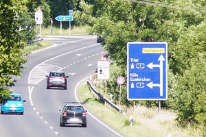 Die Autobahnauffahrten bei Mechernich sollen neu gestaltet werden. Dazu soll die Auf- und Abfahrt Richtung Köln für voraussichtlich sechs Wochen gesperrt werden. Bild: Tameer Gunnar Eden/Eifeler Presse Agentur/epa