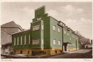 Hermann Verbeek hat dem Casino in Euskirchen auf diseser alten Postkarte mit dem Originalanstrich von 1941 versehen. Bild: Hermann Verbeek
