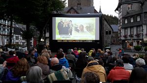 Filmnächte open air vor der Fachwerkkulisse auf dem Monschauer Marktplatz. Foto: Monschau Touristik
