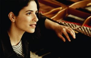 Die israelische Pianistin Einav Yarden spielte als Solistin unter anderem beim Israel Philharmonic Orchestra. Foto: Veranstalter