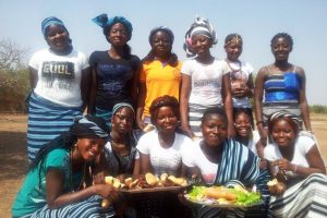 Freuen sich über die Unterstützung aus Schhleiden: Schülerinnen aus Burkona Faso. Bild: Harry Kunz