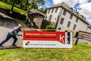 In Kronenburg laufen die Vorbereitungen zu einem Kulturfestival mit behinderten und nicht behinderten Künstlern. Bild: Robert Hanstein