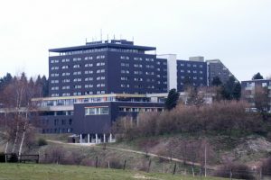 Die Eifelhöhen-Klinik in Marmagen wird vorläufig geschlossen. Archivbild: Michael Thalken/Eifeler Presse Agentur/epa
