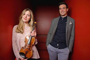 Die Violinistin Judith Stapf und der Pianist Marco Sanna bestreiten das nächste Kammerkonzert in der Reihe „KlangRaum Steinfeld“. Foto: privat