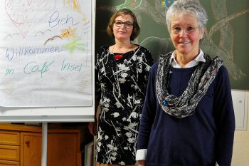 Birgit Pfeiffer (v.l.) und Christel Eppelt sind Hospizkoordinatorinnen bei der Caritas Euskirchen. Foto: Carsten Düppengießer