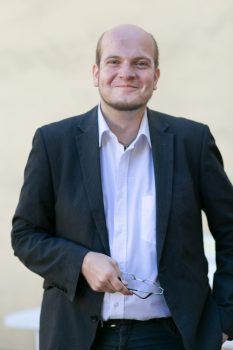 Andreas Züll, einem größeren Publikum eher als Lyriker bekannt, ist auch als Historiker aktiv. Bild: Privat