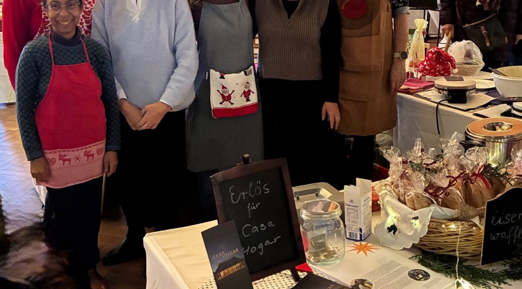 Rotarier backten beim Sternenfest im CASINO Waffeln für die Besucher. (v. li. n. re) Kalika Wagner-Gillen, Mechtild Stuchtey, Helga Golz, Daniela Züll, Mariele Köhler, Gunild Lohmann-Sistig; auf dem Foto fehlen: Doris Oedekoven, Ingrid Thenhaus-Jakobi, Foto: Rita Witt