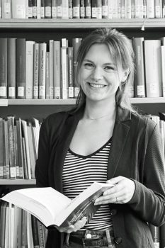 Verena Krautwald ist Sprachwissenschaftlerin am LVR-Institut für Landeskunde und Regionalgeschichte. Bild: LVR