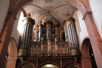 Die 1727 von Balthasar König erbaute „König-Orgel“ in der Basilika Steinfeld (Eifel) ist eine der bedeutendsten historischen Barockorgeln im Rheinland und hat das Eifeler Musikfest schon von Beginn an begleitet. Bild: Michael Thalken/Eifeler Presse Agentur/epa