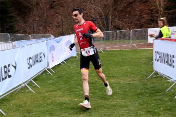 Landete wieder einmal auf dem ersten Platz: Lokalmatador Mathias Frohn vom TuS Schleiden. Bild: Michael Thalken/Eifeler Presse Agentur/epa