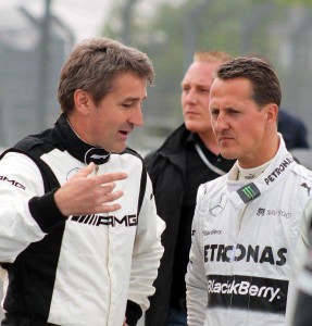 Auch Rennlegende Michael Schumacher (rechts) ist vor Ort. Bild: Reiner Züll