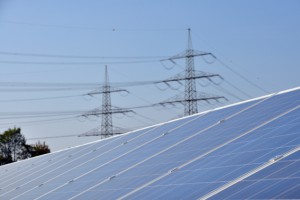 In Mecklenburg-Vorpommern hat "F&S solar" Solarmodule mit einer Spitzenleistung von 18.000 Kilowatt installiert. Bild: F&S solar