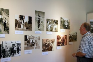 Für die Begleitausstellung zur "Zeitblende" sucht das LVR-Freilichtmuseum Kommern noch Bilder aus dem Jahr 1962. Bild: Michael Thalken/Eifeler Presse Agentur/epa