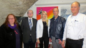 Marita Rauchberger, Andreas Züll, Maurin Thiesmeyer, Holger Pump und Hubert Jost bei der Ausstellungseröffnung. Bild: Züll